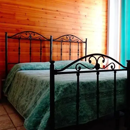 Poggio Delle Ginestre فندق مبيت وإفطار